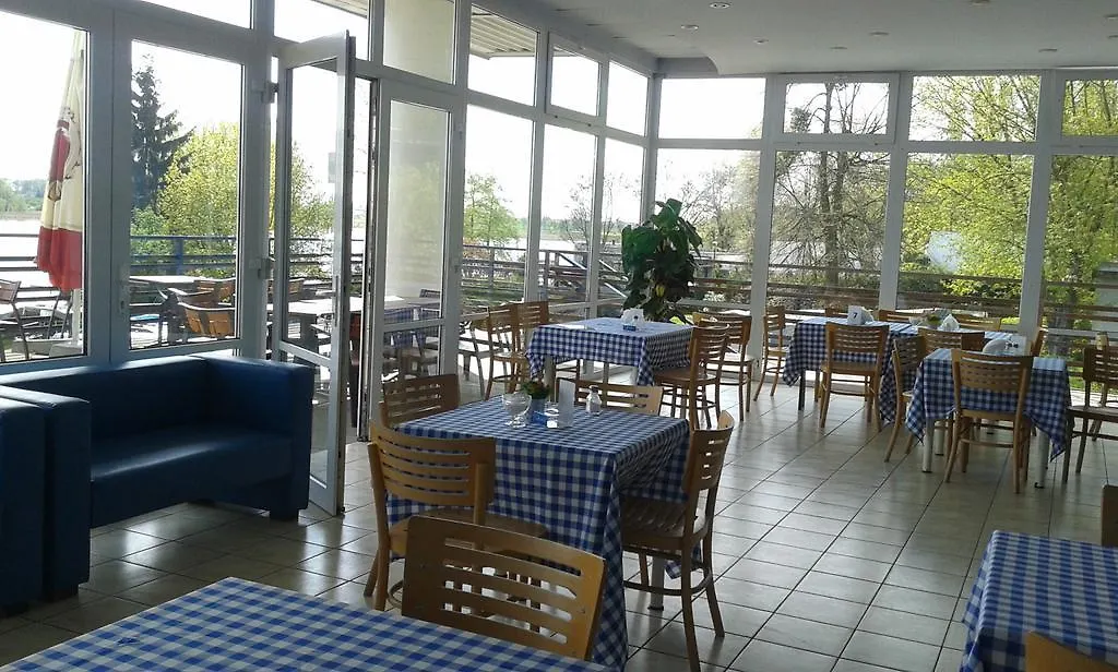 Hotel Port Jkw Poznaň 0*,
